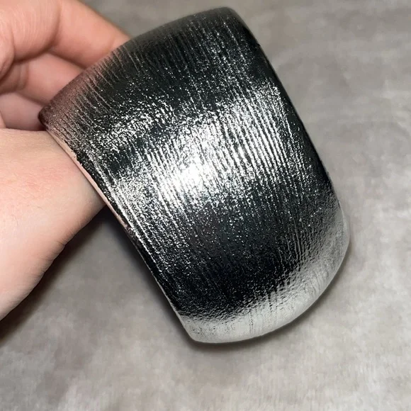 Silver bangle - Picture 4 of 4